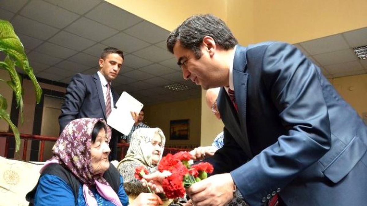 Vali Orhan Düzgün\'ün "18-24 Mart Yaşlılar Haftası" Mesajı