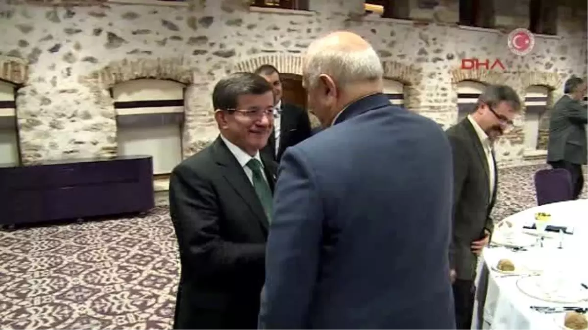 Başbakan Davutoğlu Alevi Sivil Toplum Kuruluşu Temsilcileriyle Buluştu