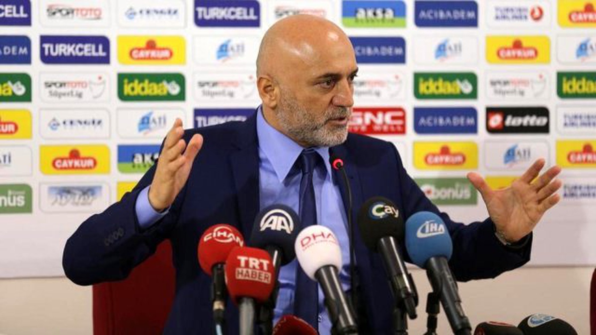 Çaykur Rizespor Teknik Direktörü Hikmet Karaman, Erciyesspor Galibiyetini Değerlendirdi
