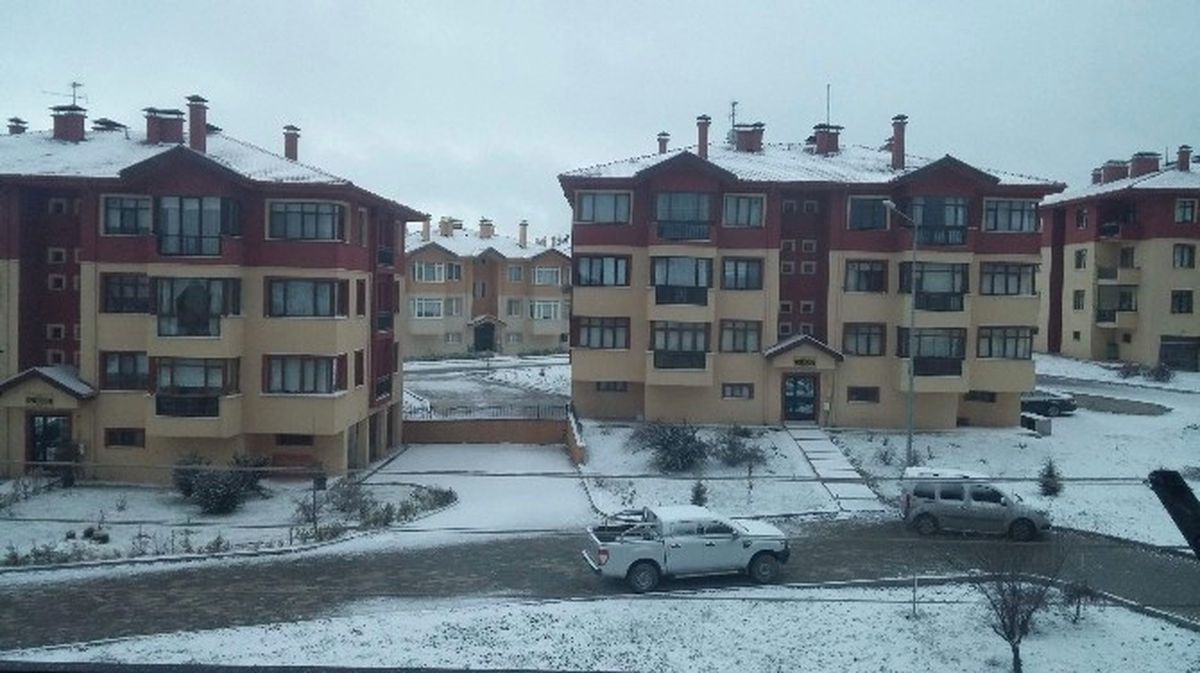 Eskişehir\'de Kar Sürprizi