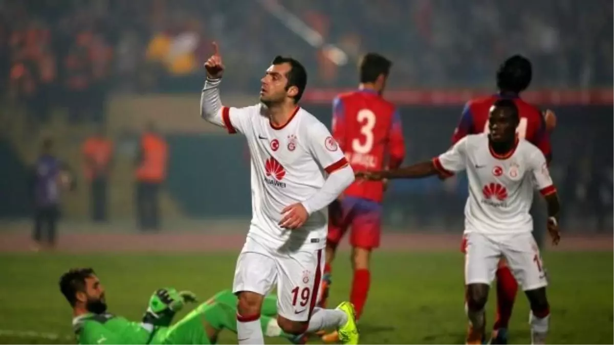 Goran Pandev Genoa\'ya İmzayı Attı