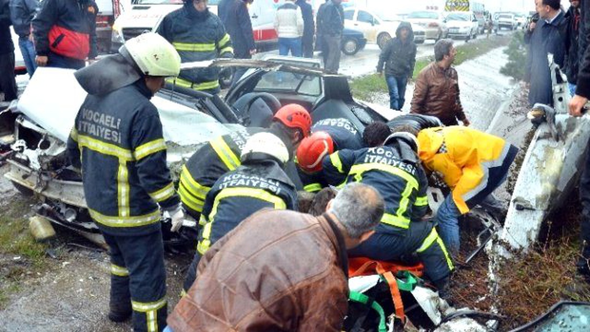 Kandıra Yolunda Feci Kaza: 1 Ölü, 2 Ağır Yaralı