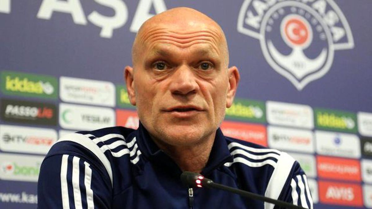 Kasımpaşa Antrenörü Jan Wouters, Galatasaray Yenilgisini Değerlendirdi