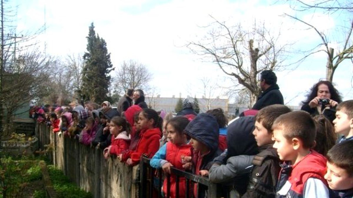 Öğrenciler\'den Şehitler Gününde Anlamlı Ziyaret