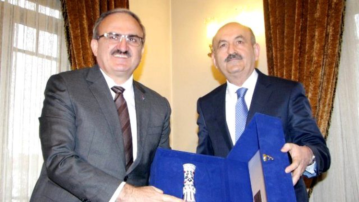 Sağlık Bakanı\'ndan \'Domuz Gribi\' Açıklaması