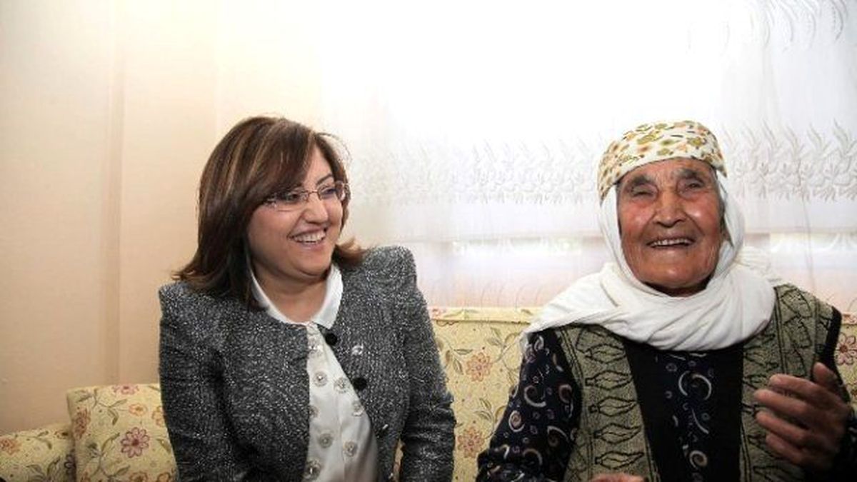 Şahin, "Büyüklerimiz Başımızın Tacı, Evimizin Bereketidir"