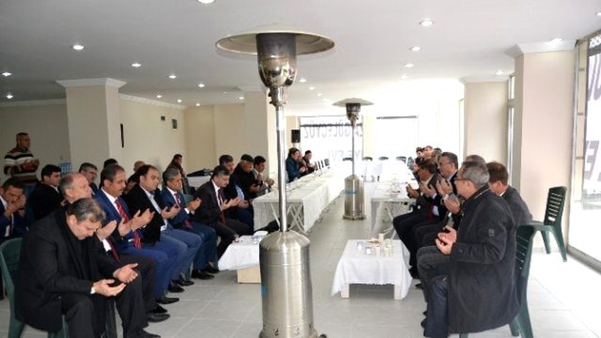 Vali Bektaş, Başkan Çerçi\'ye Taziye Ziyaretinde Bulundu