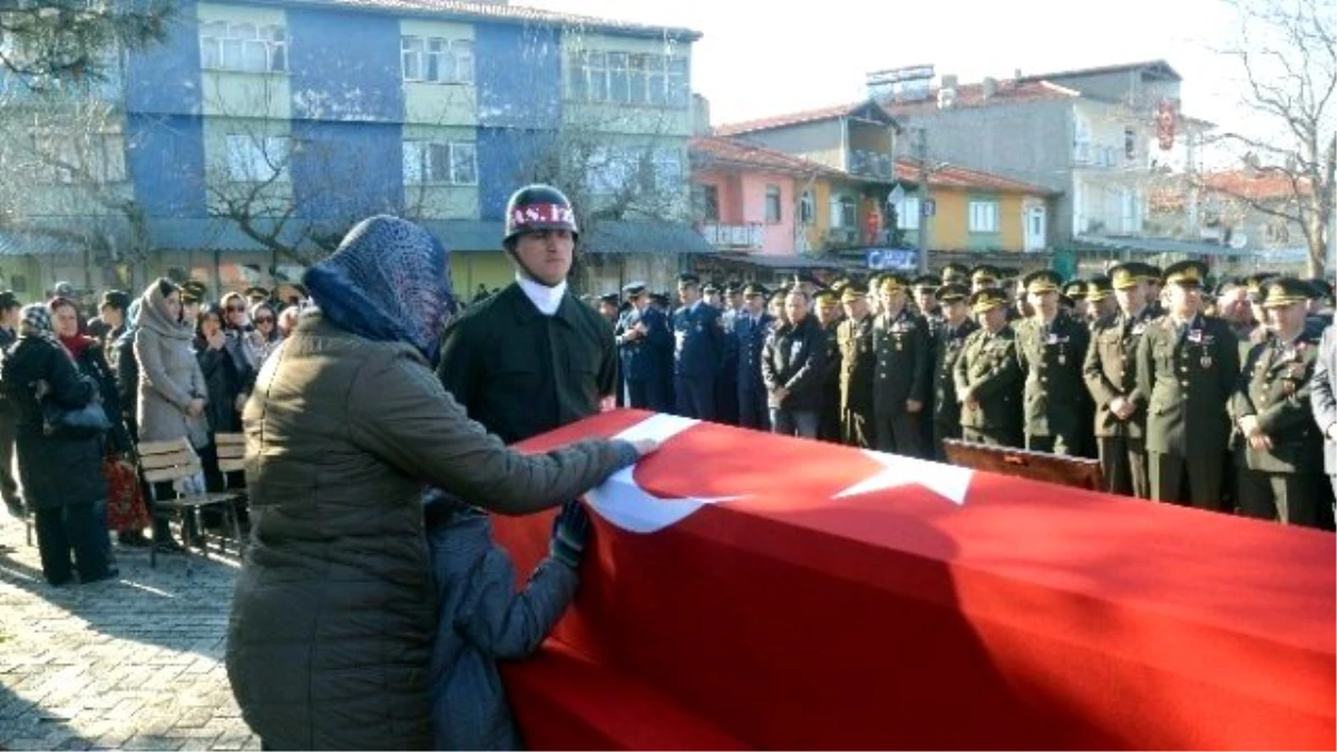 Afyonkarahisar Şehidine Ağladı