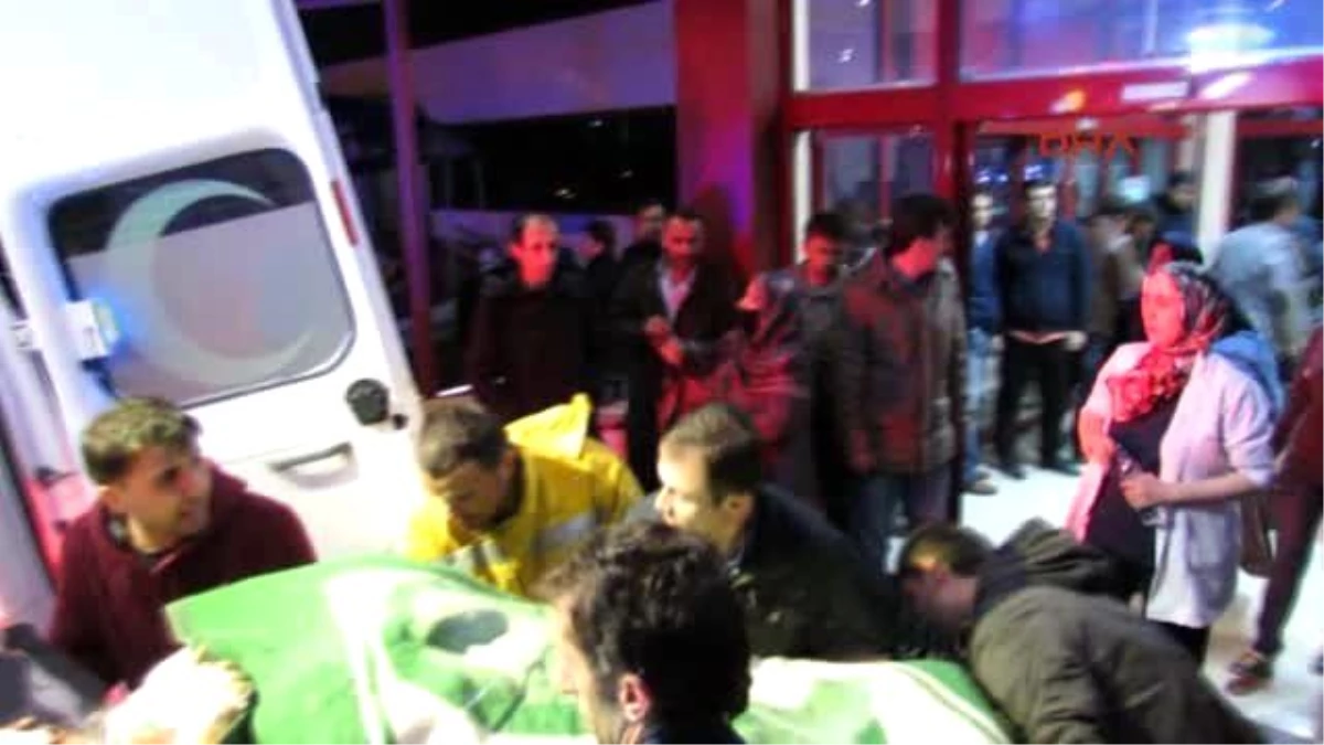 Erzurum Ek Minibüs Takla Attı: 11 Yaralı