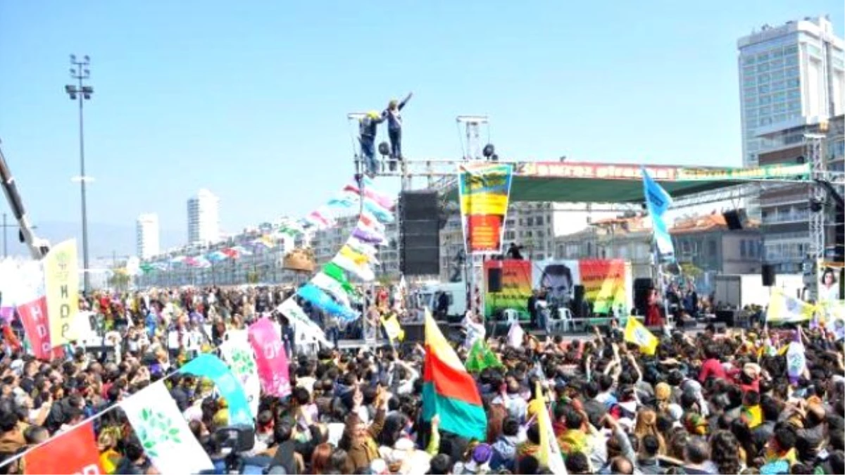 İzmir Gündoğdu\'da İlk Nevruz Kutlaması