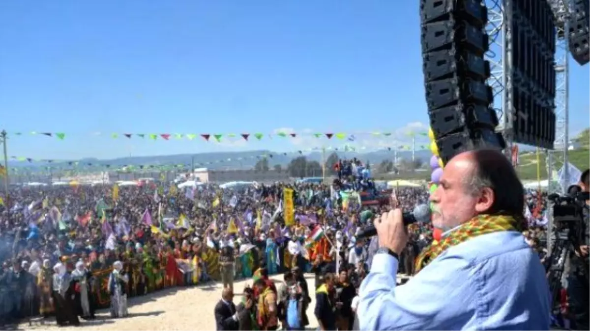 Mersin\'de Nevruz Coşkusu (2)