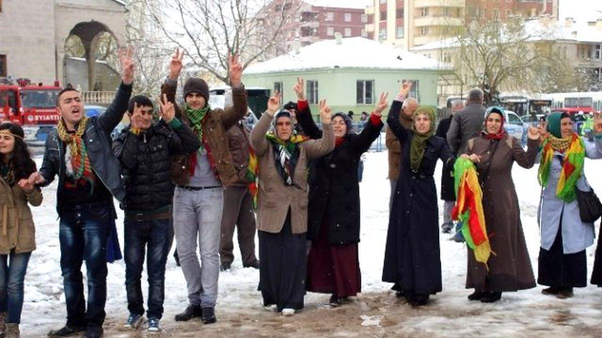Nevruz Ateşinde Yanıyordu