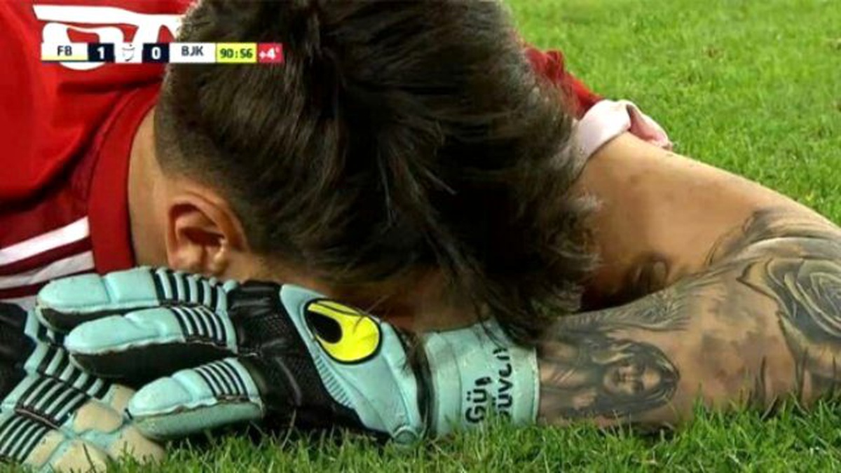 Beşiktaş\'ın Genç Kalecisi, Fenerbahçe\'nin Golünden Sonra Ağladı