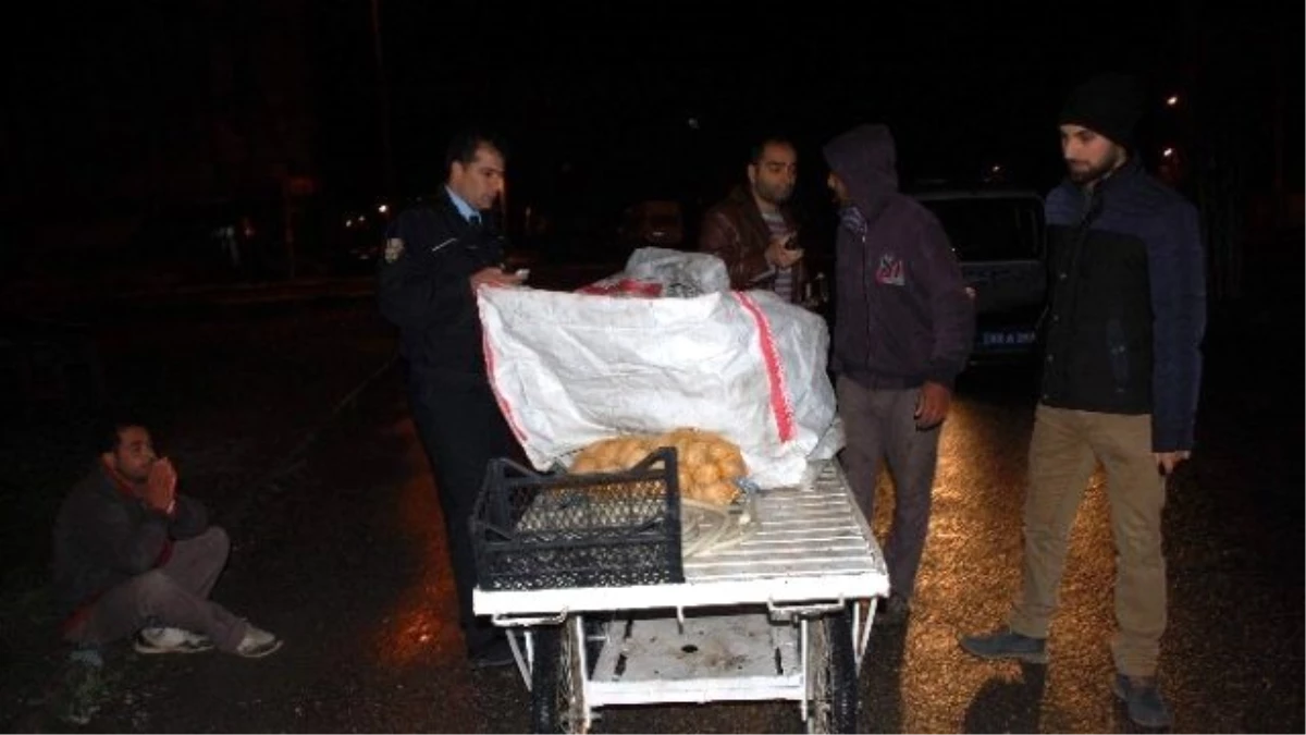 Suriyeliler Gece Hırsızlık Yaparken Yakalandı