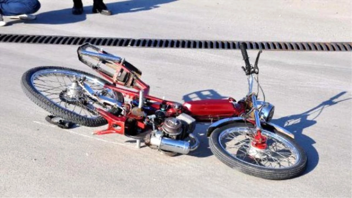 Tır Motosiklete Çarptı: 1 Ölü, 1 Yaralı