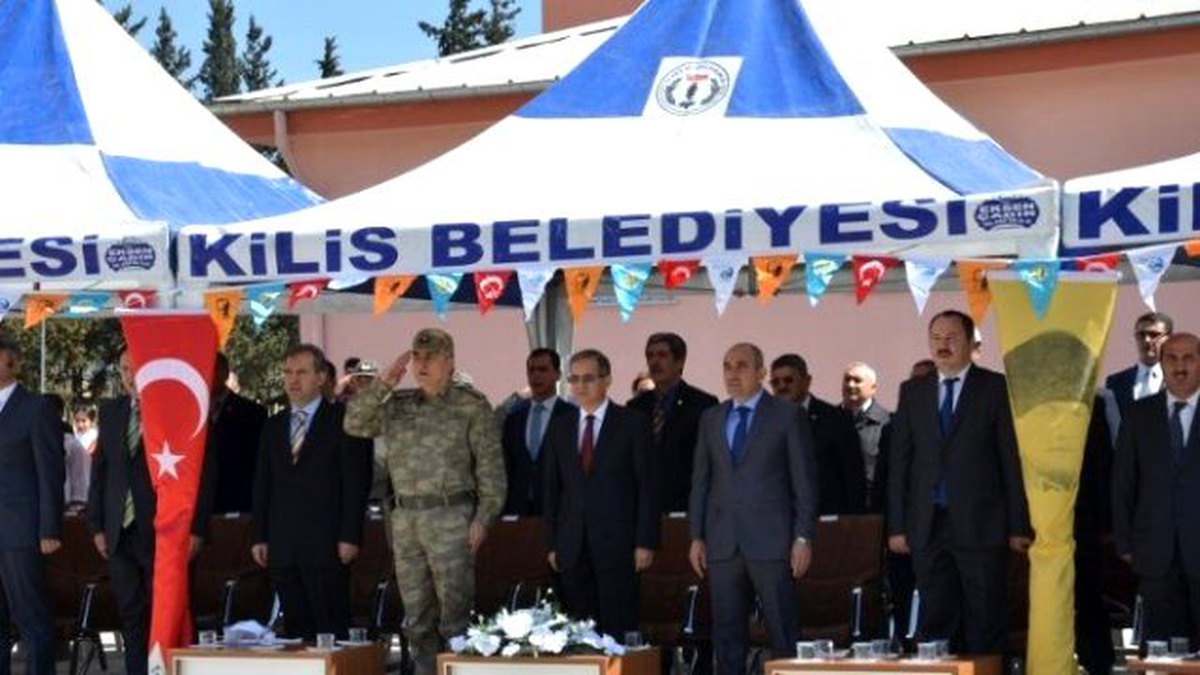 Ağaç Bayramı\'nda Fidanlar Toprakla Buluştu