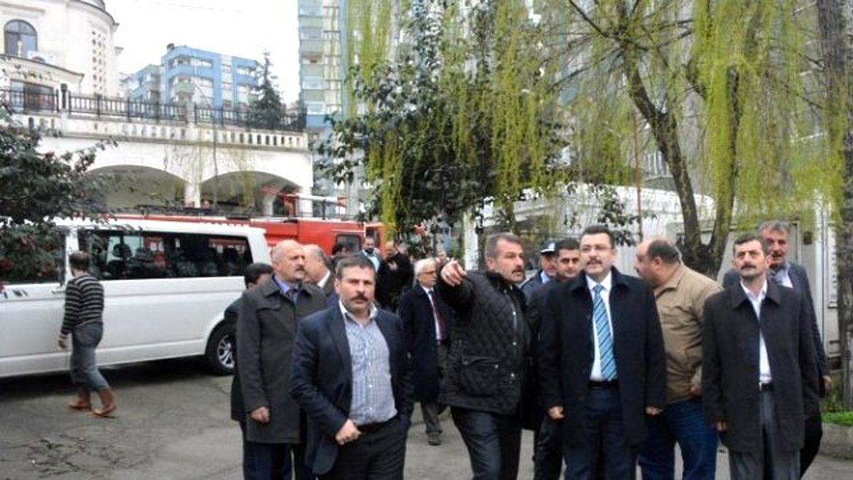 Başkan Genç 3 Nolu Erdoğdu Mahallesinde Esnafı Gezdi