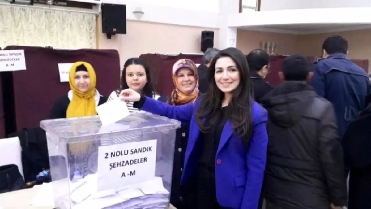 Başkan Kumbaracı: \'Ak Parti, Demokrasinin Teminatıdır\'