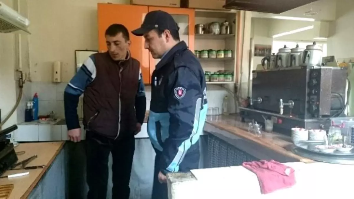 Bilecik Belediyesi Zabıta Ekipleri Kahvehaneleri Denetledi