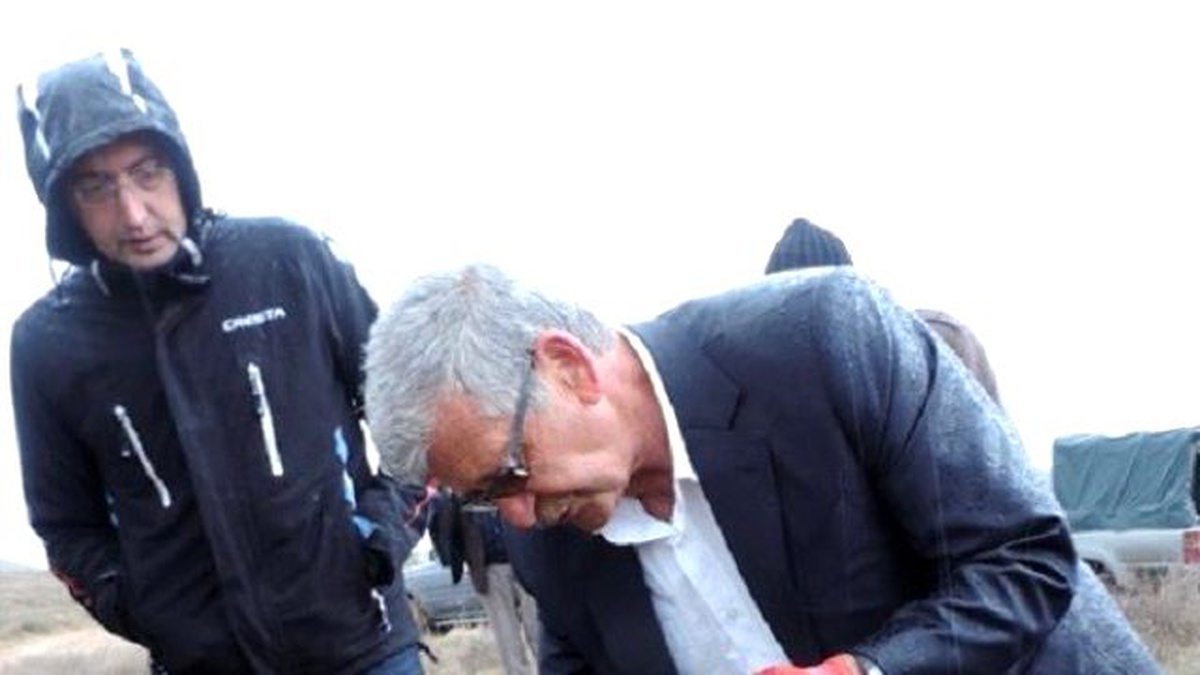 Elazığ\'da Aşılı Badem Fidanları Budama Eğitimi Verildi
