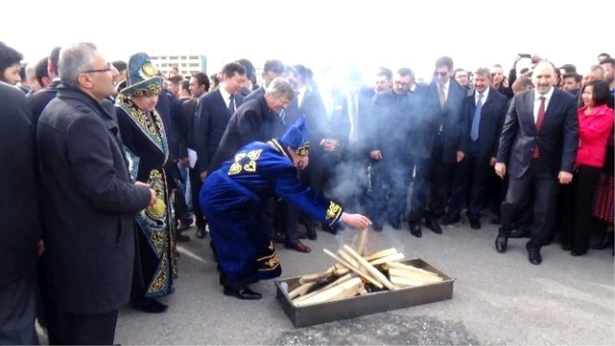 Erzincan Üniversitesi\'nde Nevruz Bayramı Kutlandı