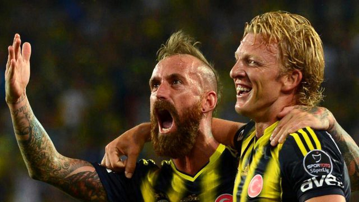 Fenerbahçe\'de Kuyt ve Meireles\'in Sakatlığı Hakkında Açıklama Geldi