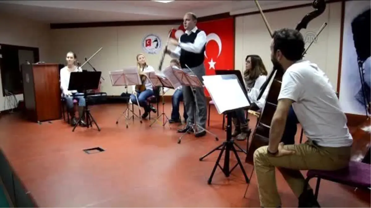 İlkokul Öğrencilerine Klasik Müzik Eğitimi