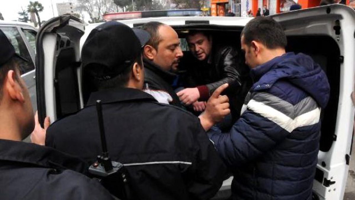 Lokantada Taşkınlık Yapan İki Kişi Karakolluk Oldu