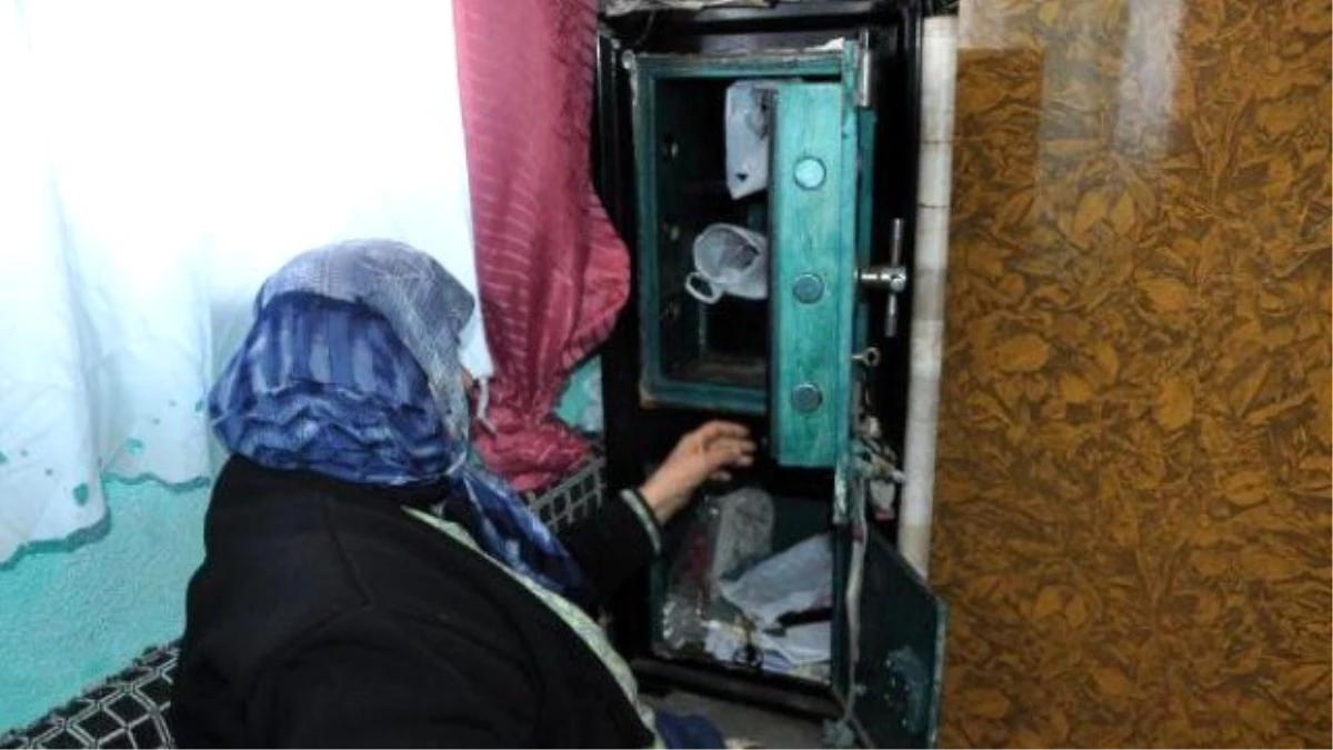 Maskeli Hırsız, 76 Yaşındaki Kadının Parasını Çaldı