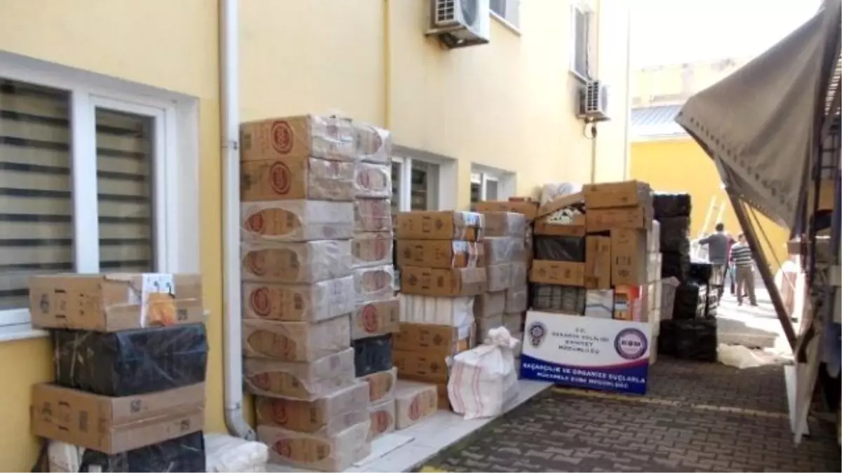 Sakarya\'da 208 Bin Paket Kaçak Sigara Ele Geçirildi