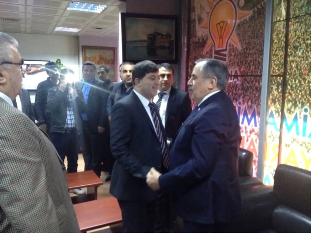 Salim Ensarioğlu\'ndan AK Parti\'ye Ziyaret