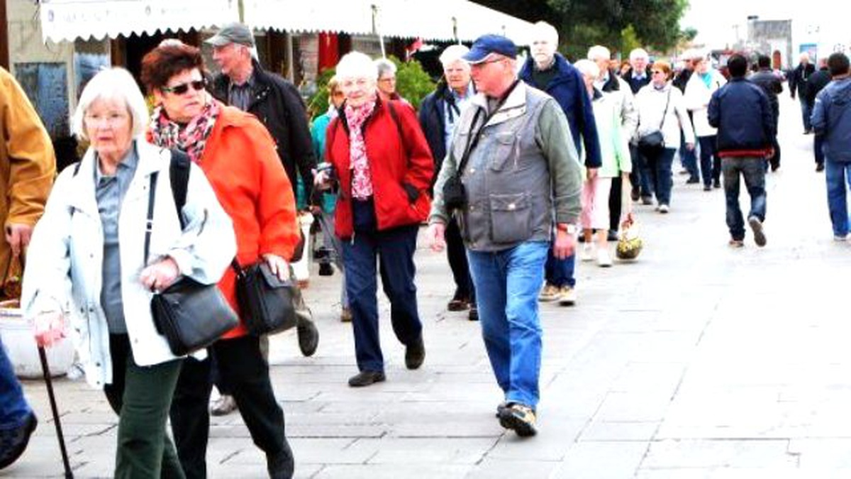Bodrum\'a Sezonun İlk Turistleri Geldi