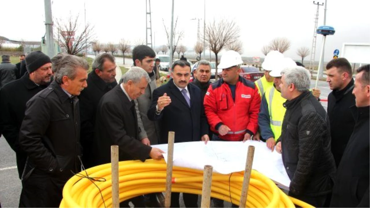 Doğalgaz İçin İlk Boru Döşendi