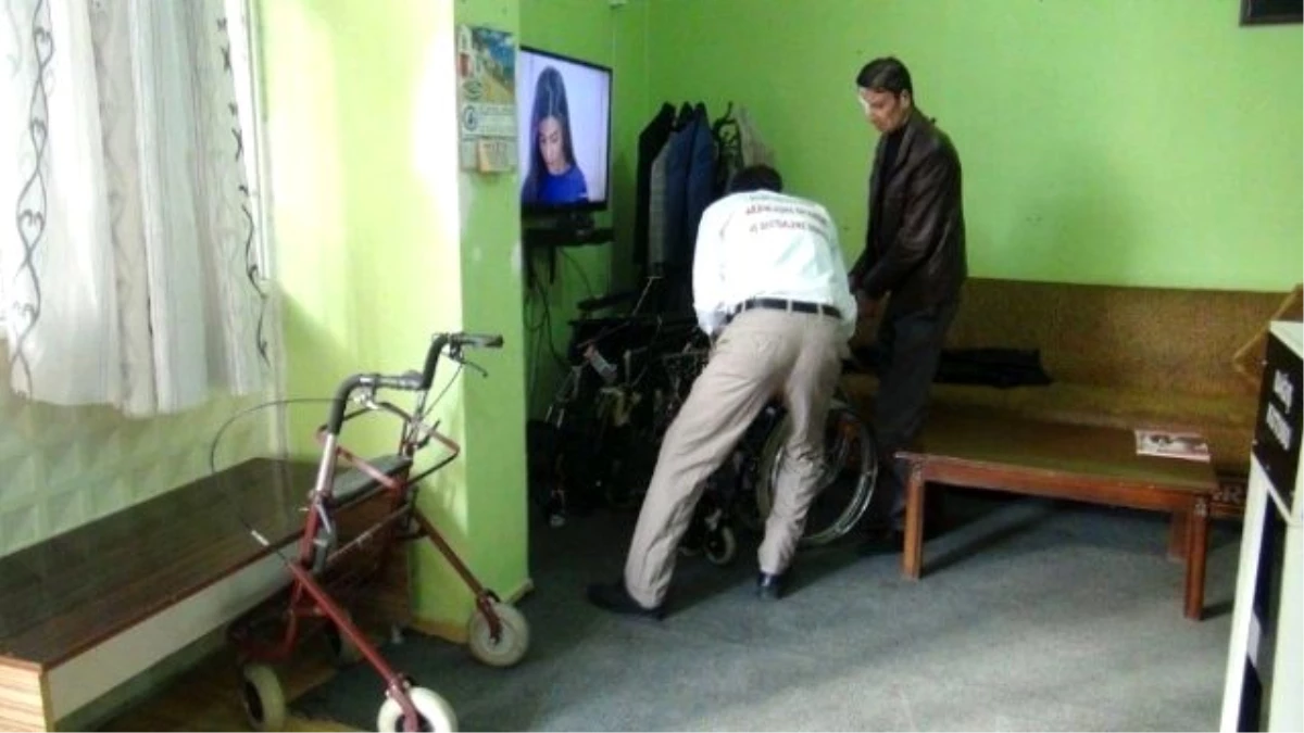 Erzincanlı Gurbetçiden Silopi\'ye Tekerlekli Sandalye Yardımı