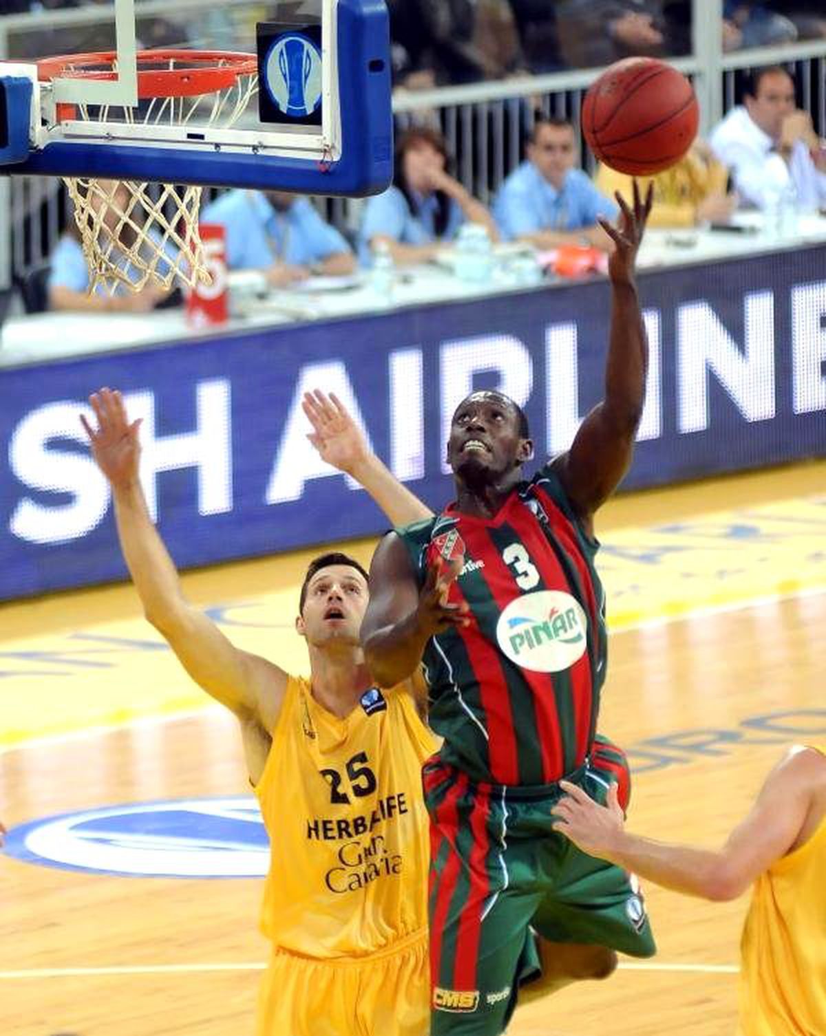 İspanyol Basket Takımını Tehditten Gözaltına Alındı