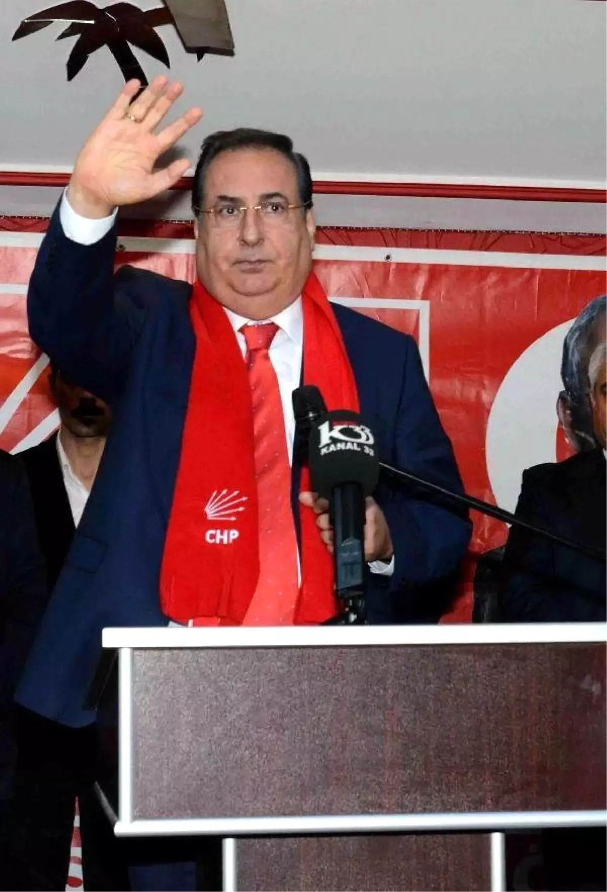 Macit Özcan Kimdir ? CHP'li Özcan'a Gözaltı Kararı