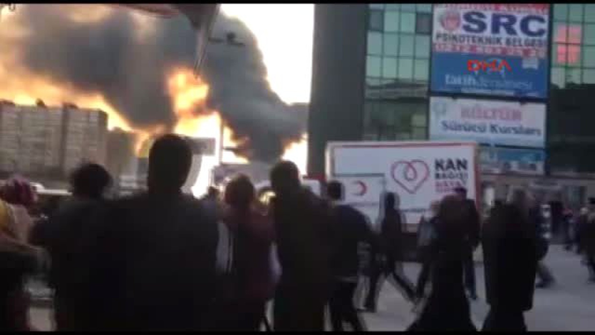 Metrobüs Yanarken Vatandaşların Telaşı