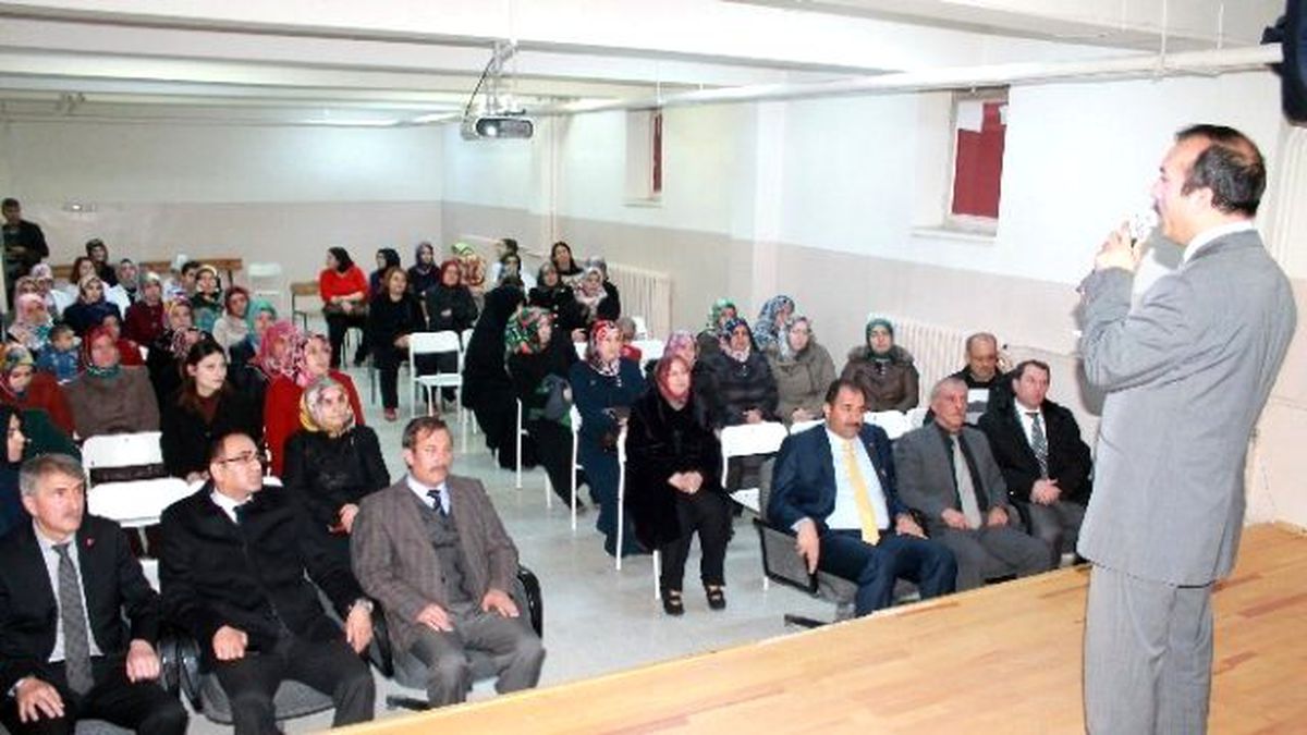 Mimar Sinan İlkokulu\'nda Aile Egitimi Kursu