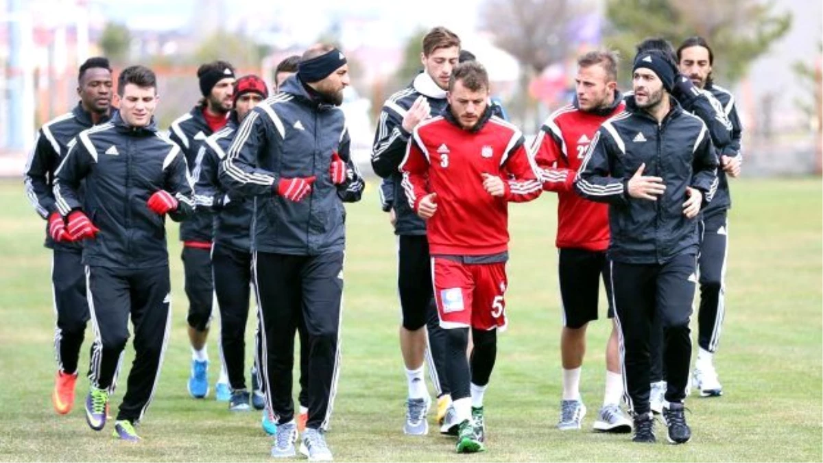 Sivasspor, Eskişehirspor Hazırlıklarını Eksik Sürdürdü
