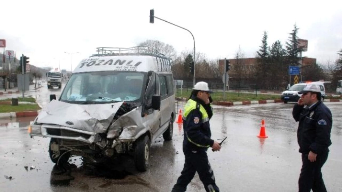 Tokat\'ta Trafik Kazası: 1 Yaralı