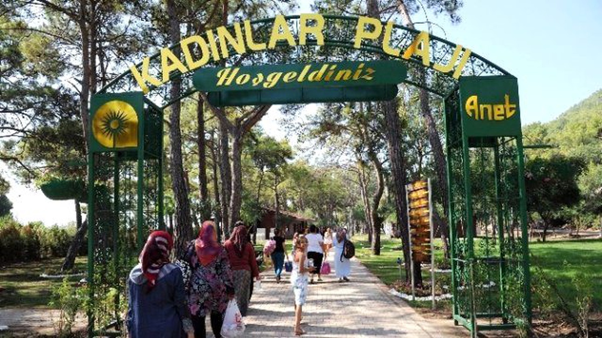 Antalyalı Kadınlar Yaz Sezonuna Vip Plaj Hizmetiyle Girecek