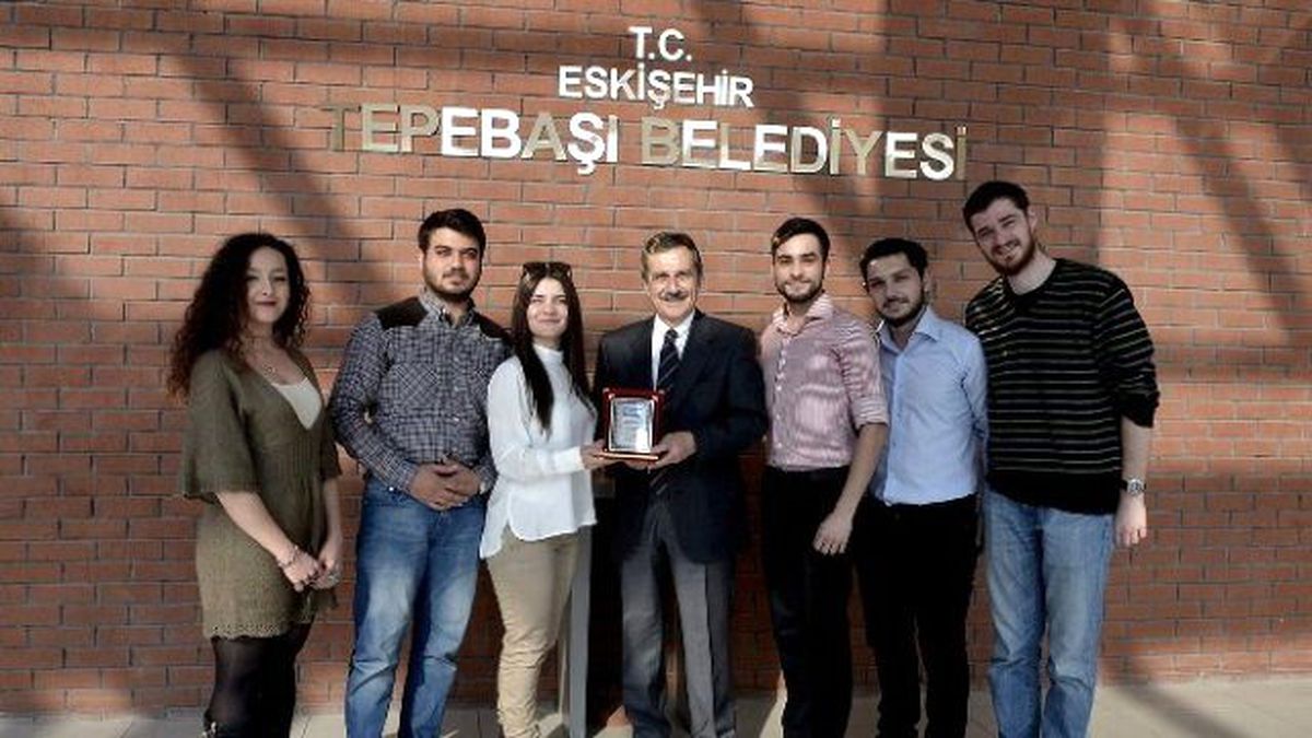 Avrupa Öğrenci Formu\'ndan Başkan Ataç\'a Plaket