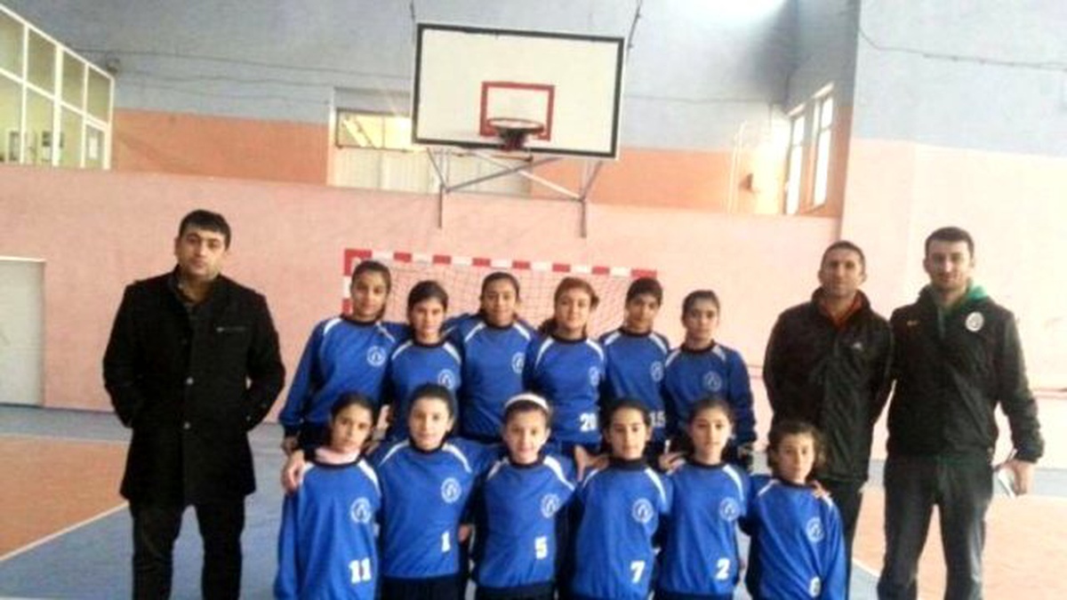 Batman\'da Salon Futbolu Şampiyonu Kültür Ortaokulu