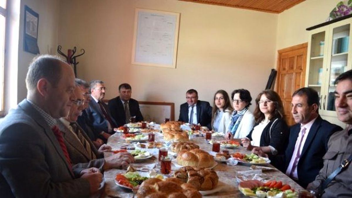 Daire Amirleri ile Kahvaltıda Buluştu