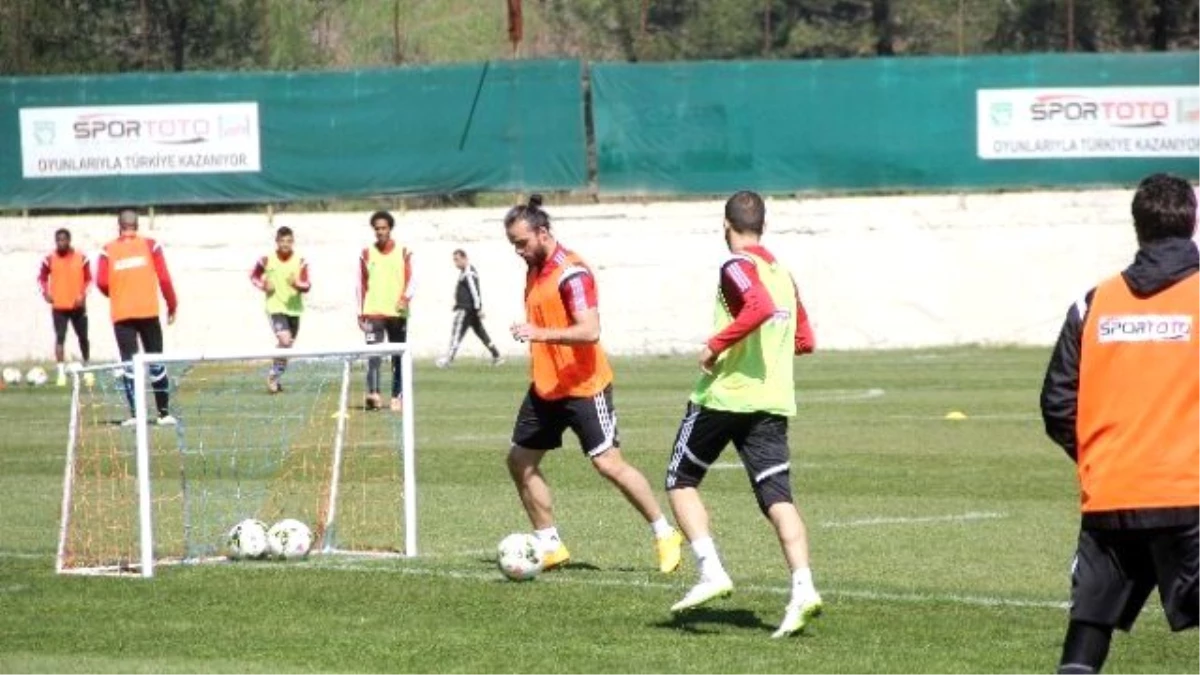 Kardemir Karabükspor\'da, Galatasaray Maçı Hazırlıkları Sürüyor