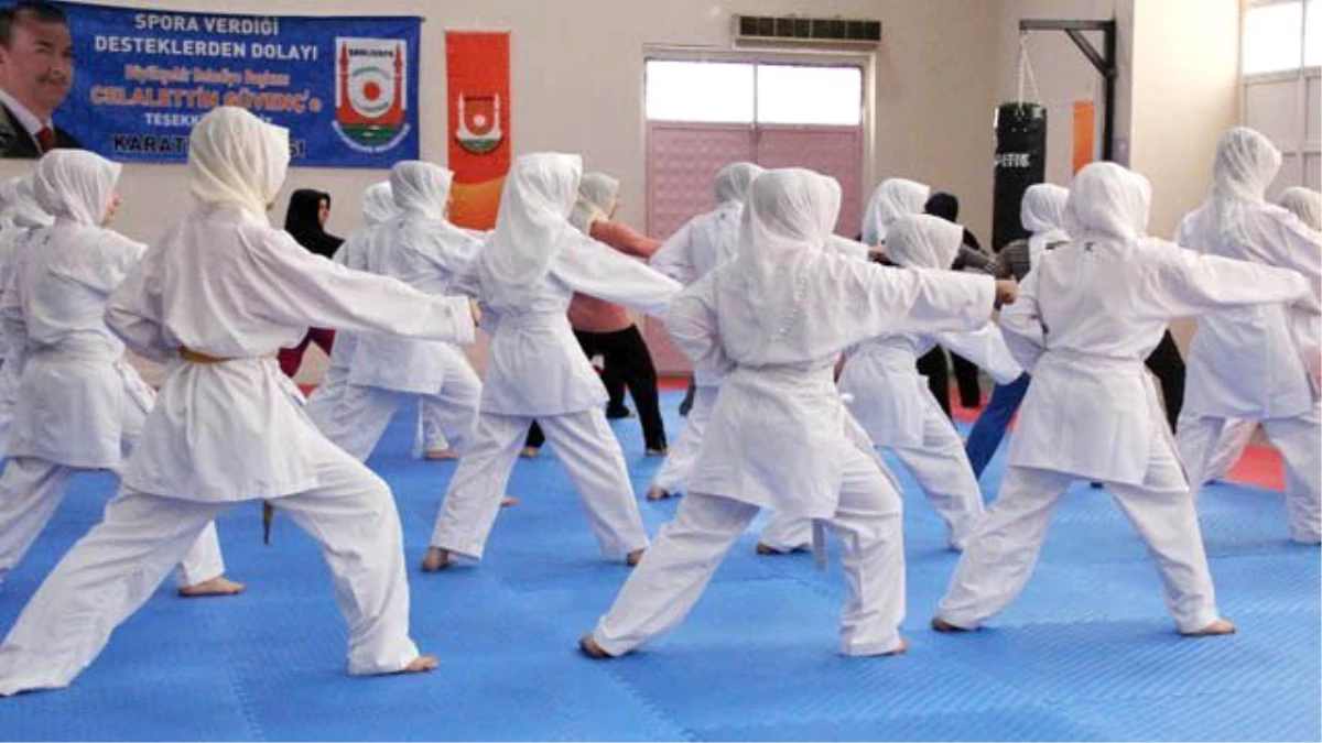 Kızlara Özel Karate Kursu