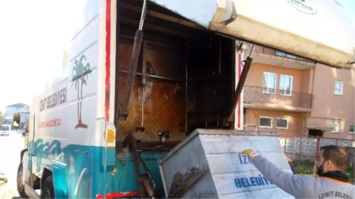 Konteynırlar Dezenfekte Ediliyor