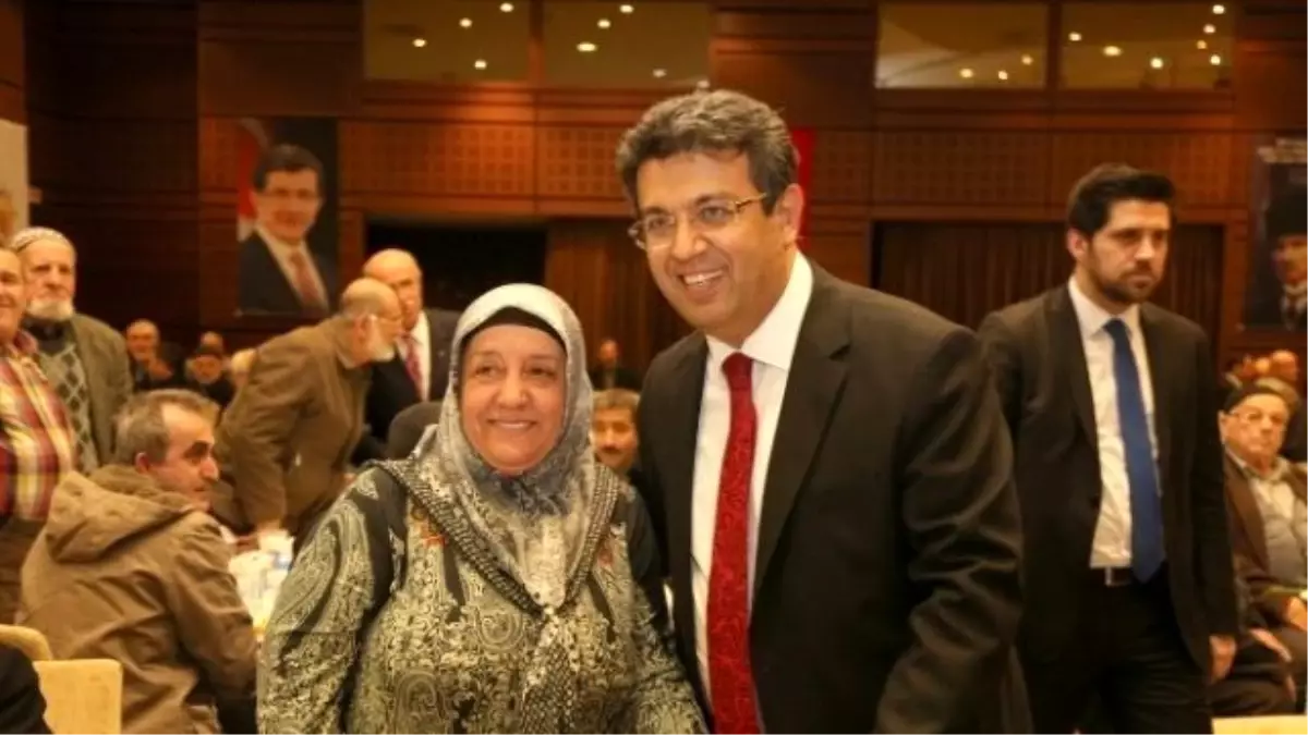 Minikler, Dede ve Nineleriyle Çiçek ve Sebze Ekti