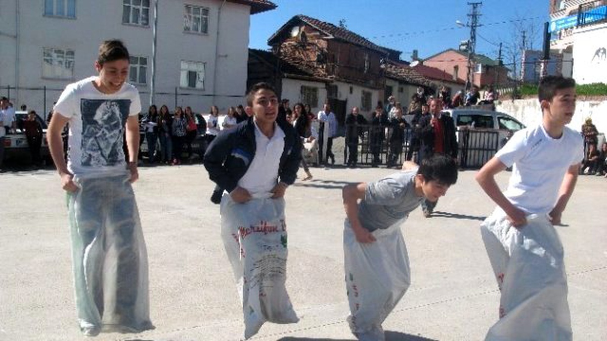 Niksar Ticaret Meslek Lisesi\'nde Nevruz Coşkusu