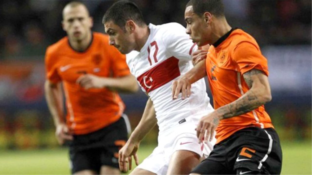 Hollanda-Türkiye Maç Yayını Ortada Kaldı